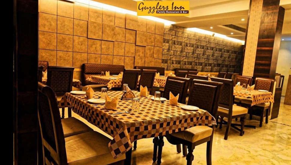 Hotel Ashlesh Manipal Buitenkant foto