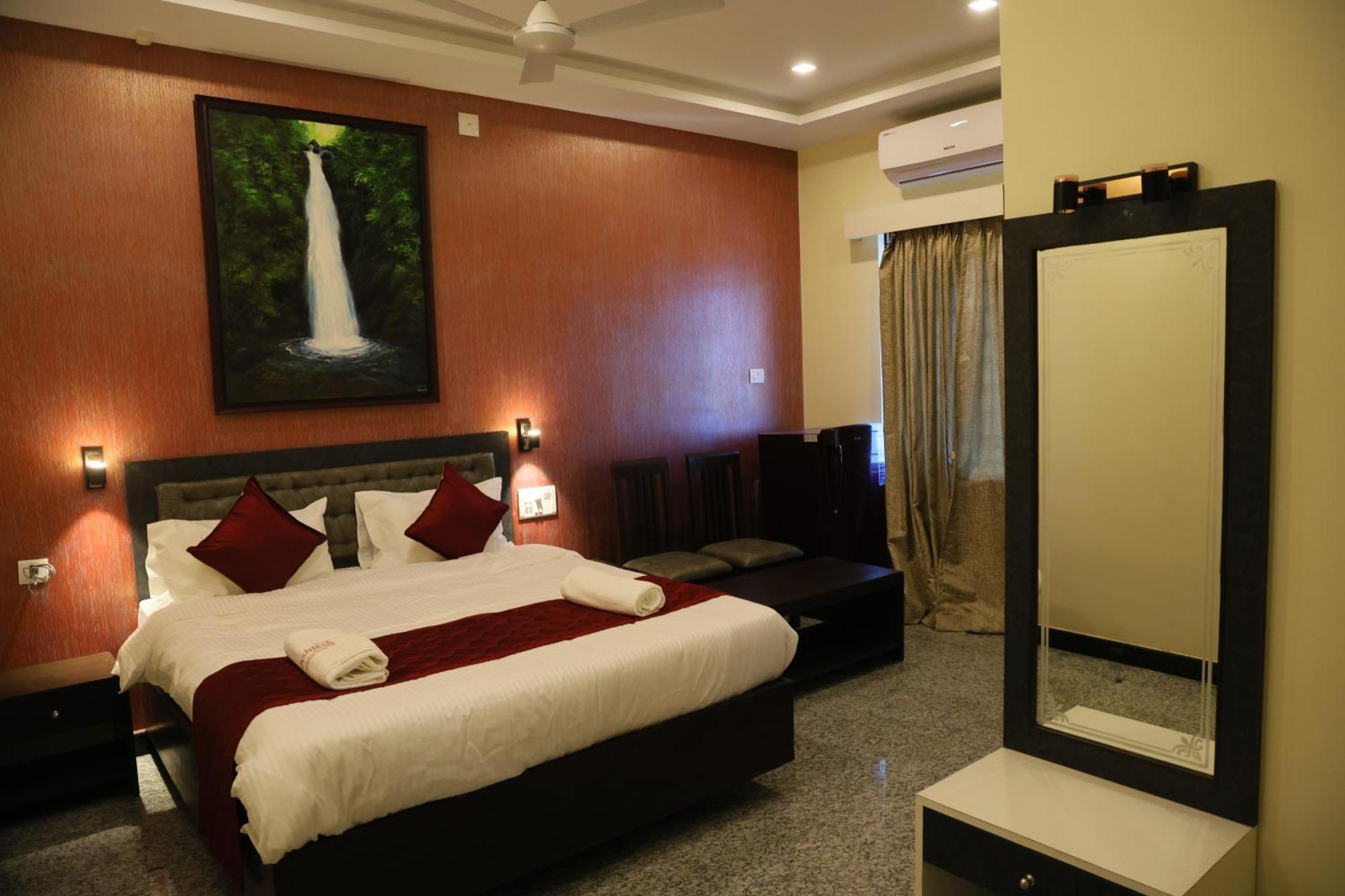 Hotel Ashlesh Manipal Buitenkant foto