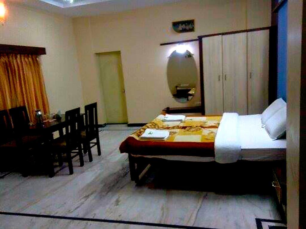 Hotel Ashlesh Manipal Buitenkant foto