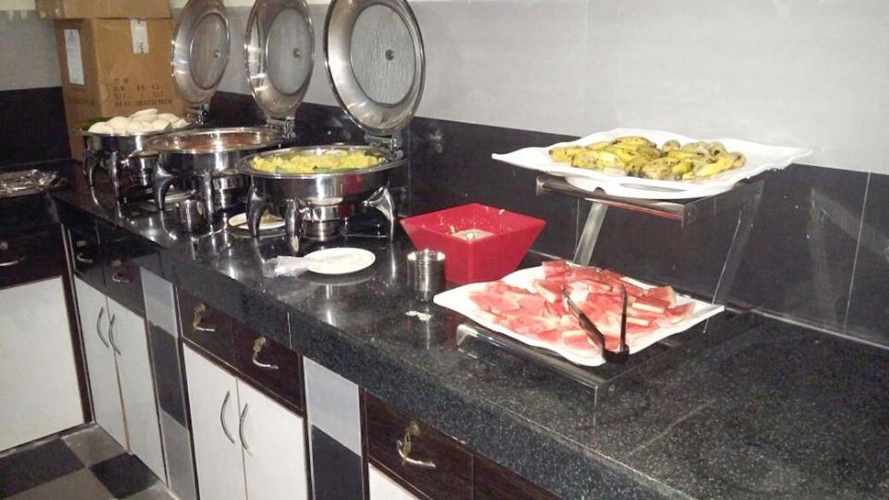 Hotel Ashlesh Manipal Buitenkant foto