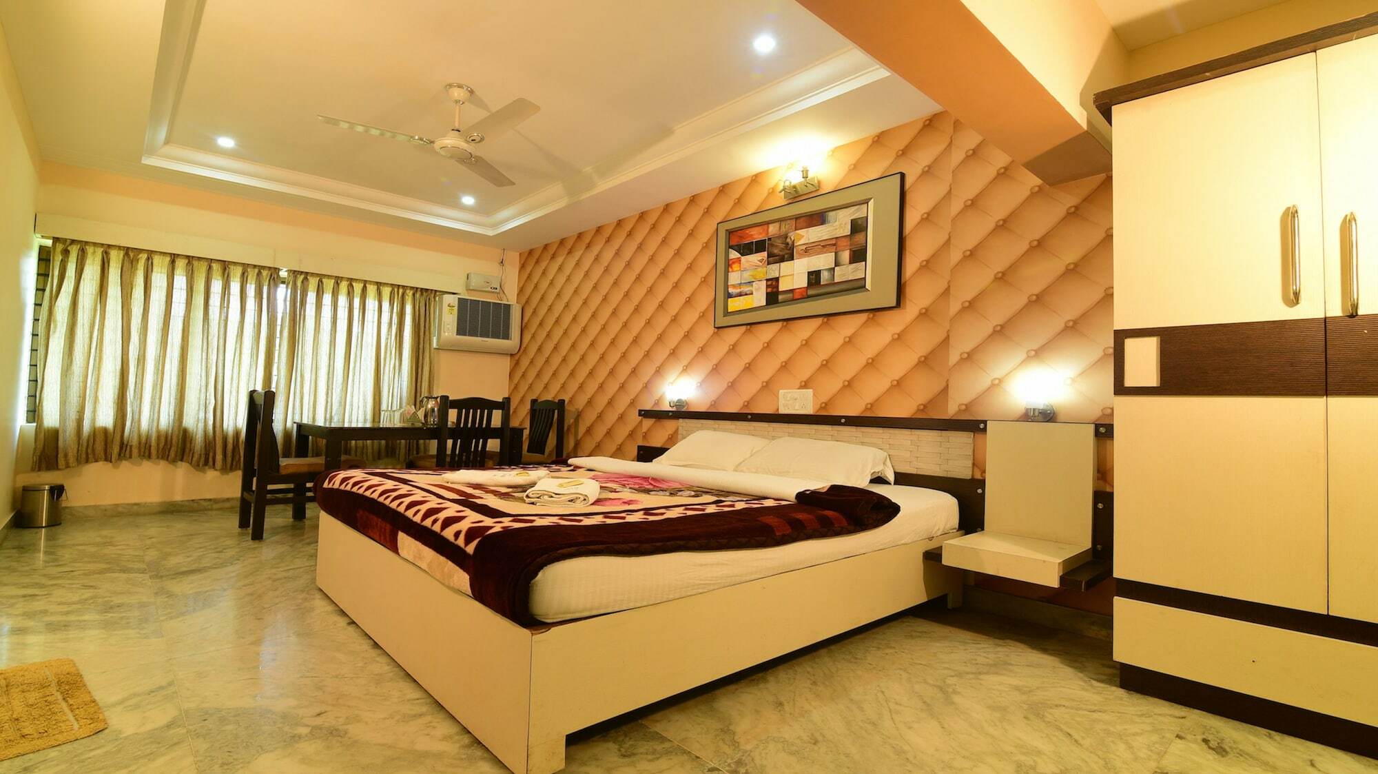 Hotel Ashlesh Manipal Buitenkant foto